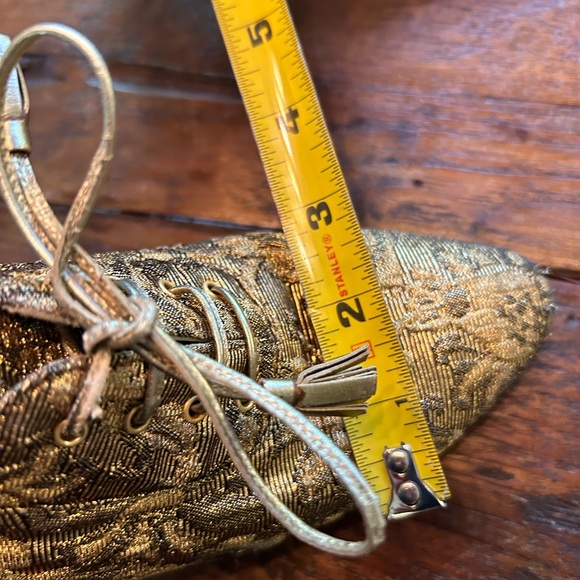 VINTAGE CHANEL gold shoes - Picture 7 of 8